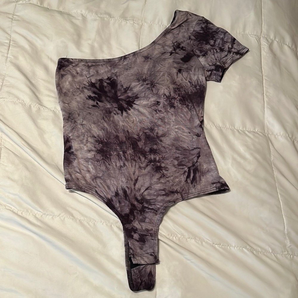 One shoulder bodysuit